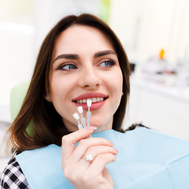 Porcelain veneers 